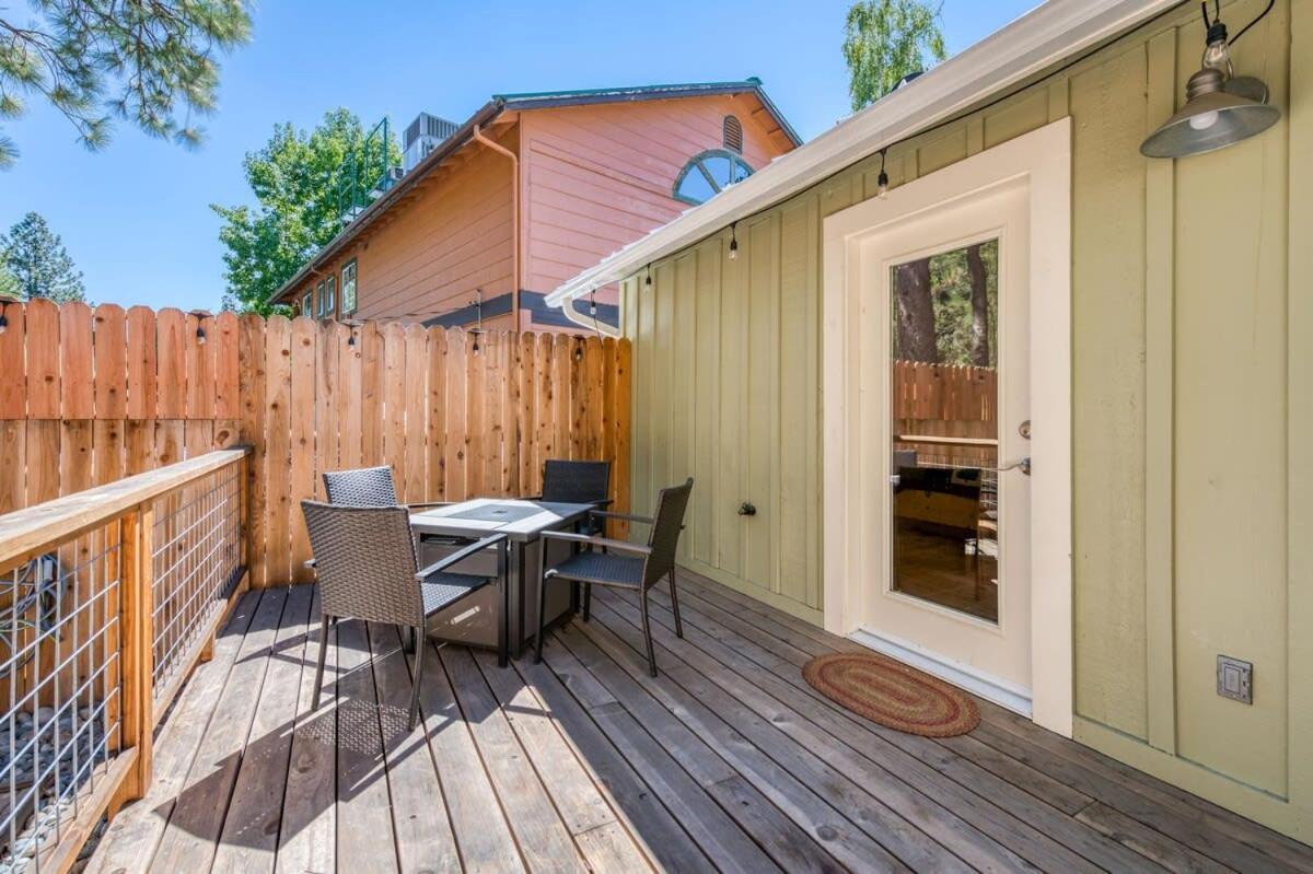 #3 Cottage Like Suite With Private Hot Tub Bass Lake Exteriér fotografie